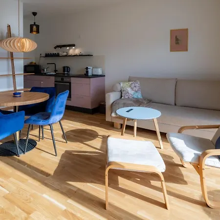 Jesse Apartment