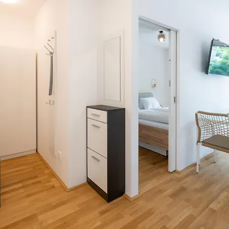 Jesse Apartment